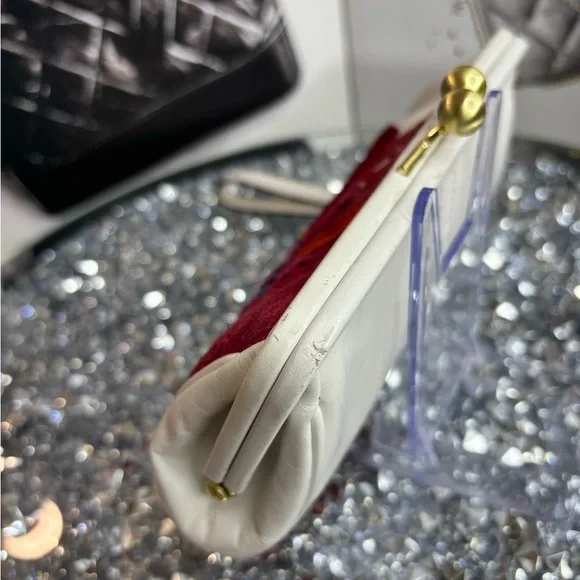 Coach 05’ poppy floral appliqué vintage RARE Poppy for Peace Kisslock EUC - Picture 9 of 16